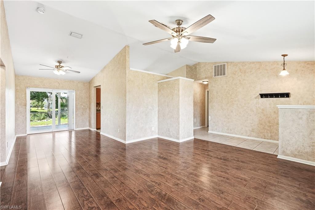 SAN CARLOS PARK - Residential