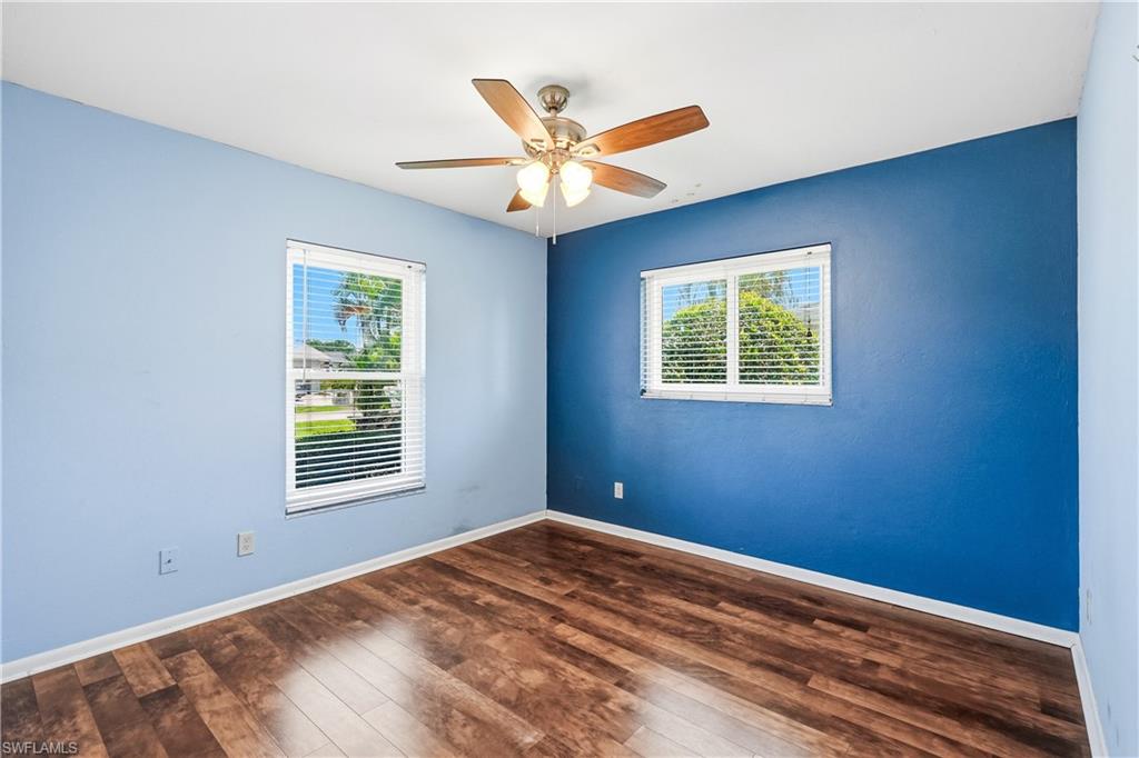 SAN CARLOS PARK - Residential