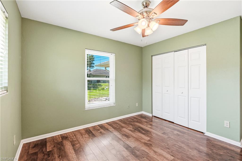 SAN CARLOS PARK - Residential