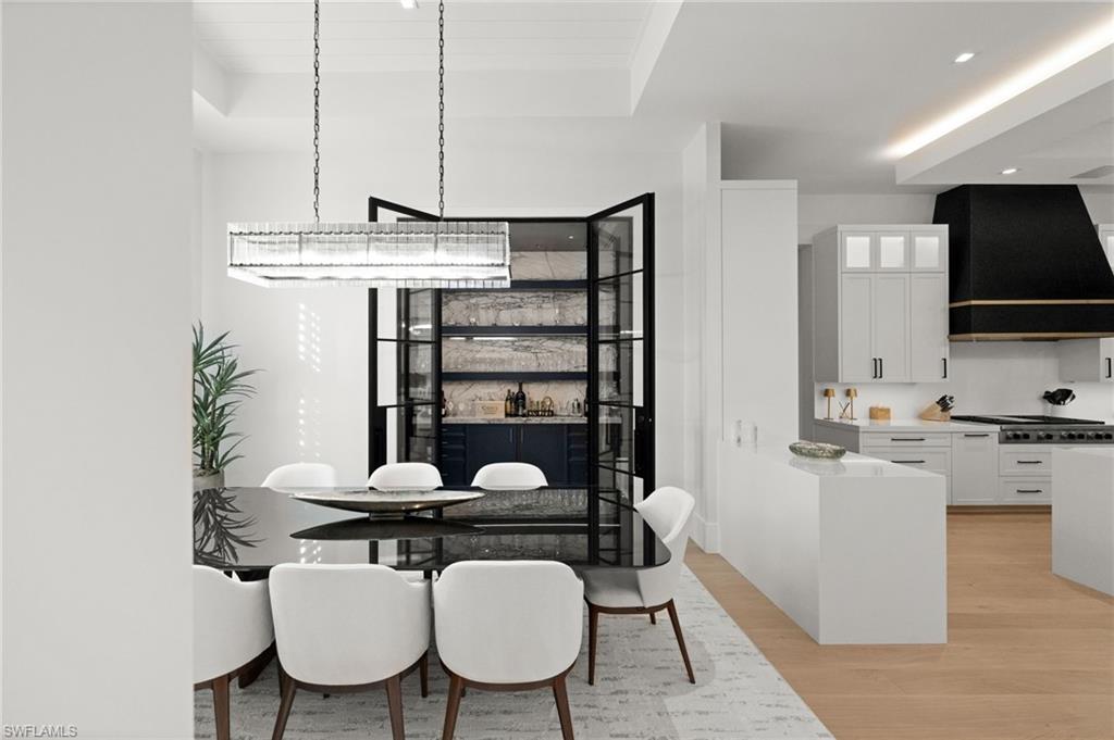 COACH HOUSE - Residential
