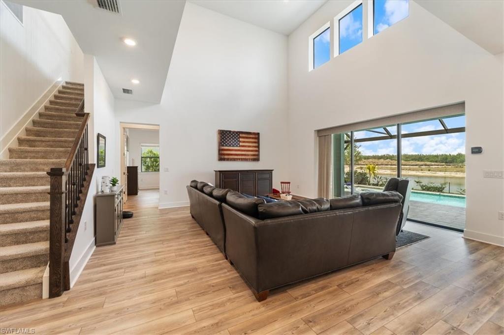 AVALON PARK - Residential