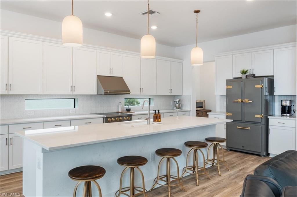 AVALON PARK - Residential