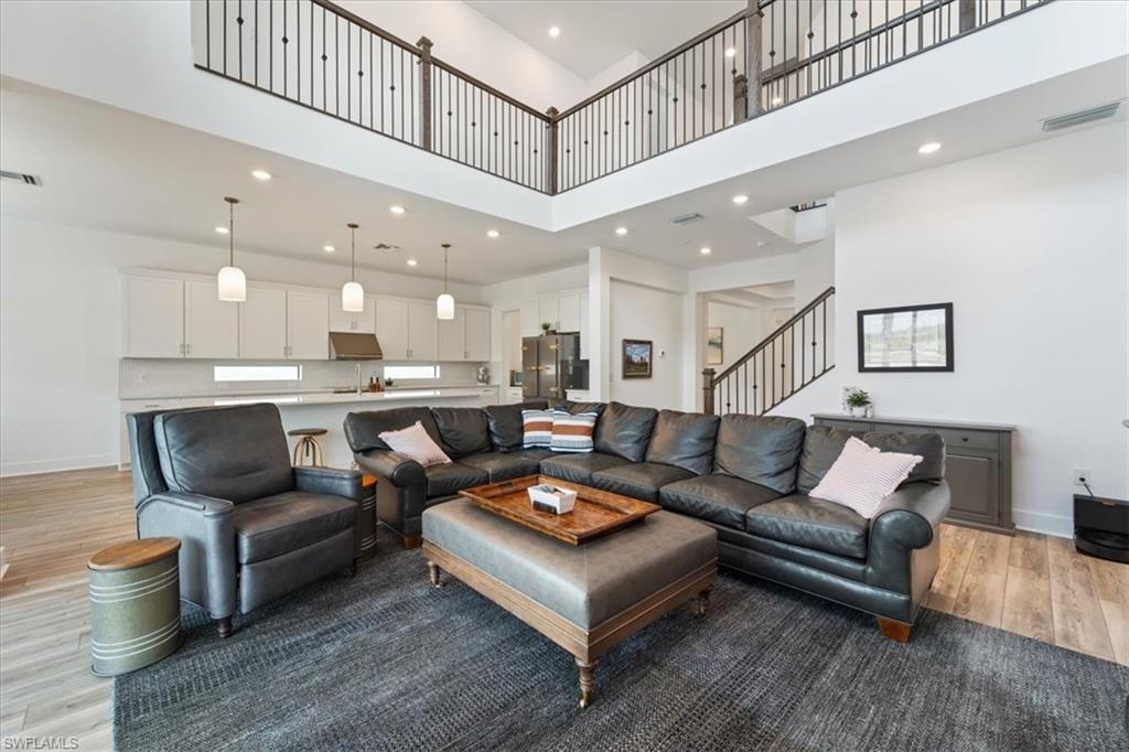 AVALON PARK - Residential