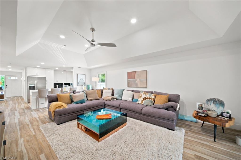 ST CHARLES - Residential Lease