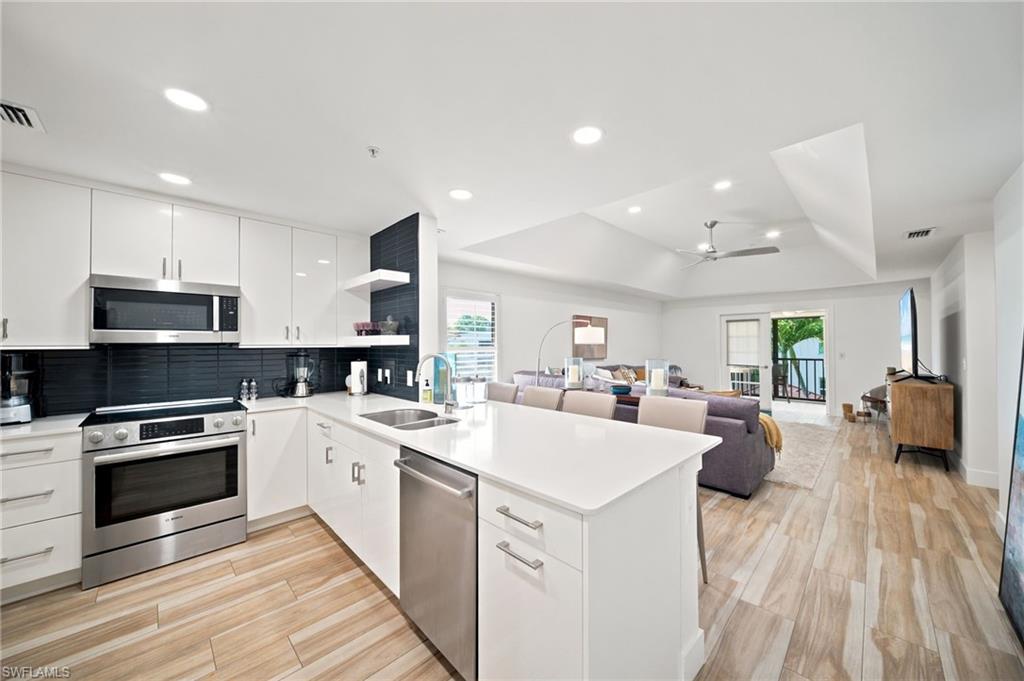 ST CHARLES - Residential Lease