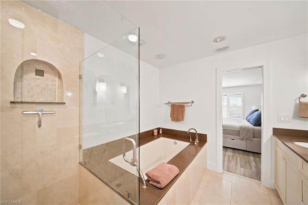 ST CHARLES - Residential Lease