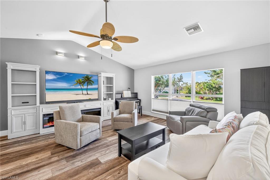 BRIGHT WATER - Residential
