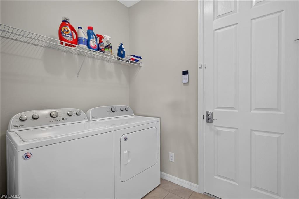 SUNSET POINTE - Residential