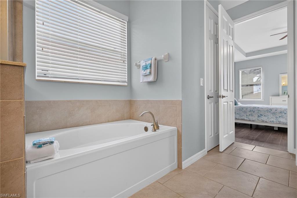 SUNSET POINTE - Residential