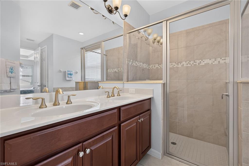 SUNSET POINTE - Residential