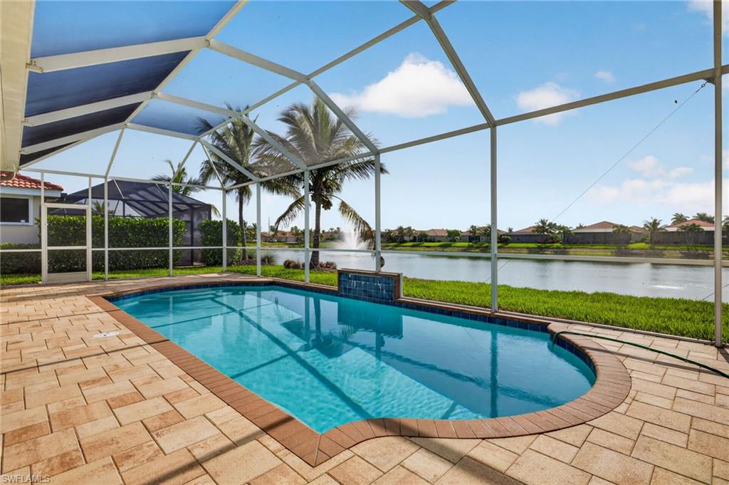 SUNSET POINTE - Residential