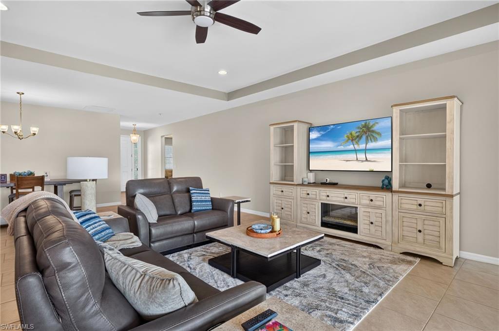 SUNSET POINTE - Residential
