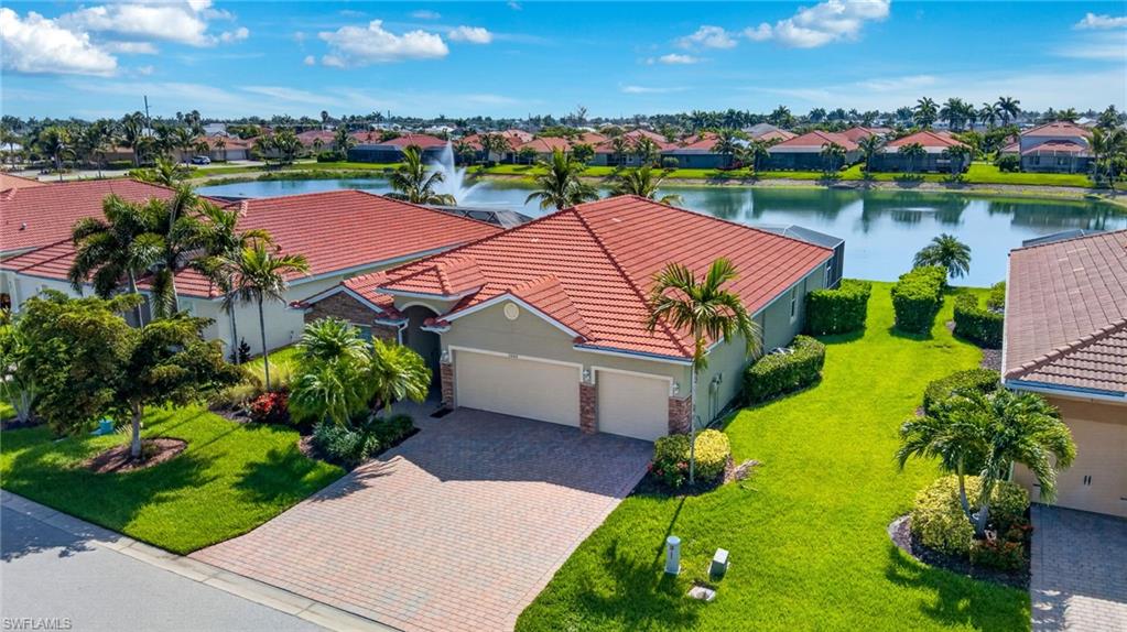 SUNSET POINTE - Residential