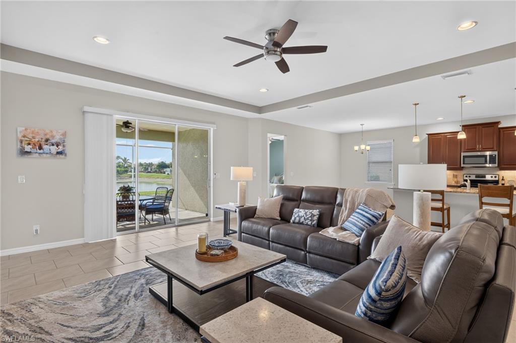 SUNSET POINTE - Residential