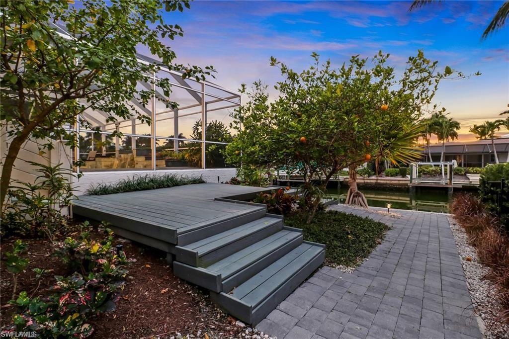 ROYAL HARBOR - Residential