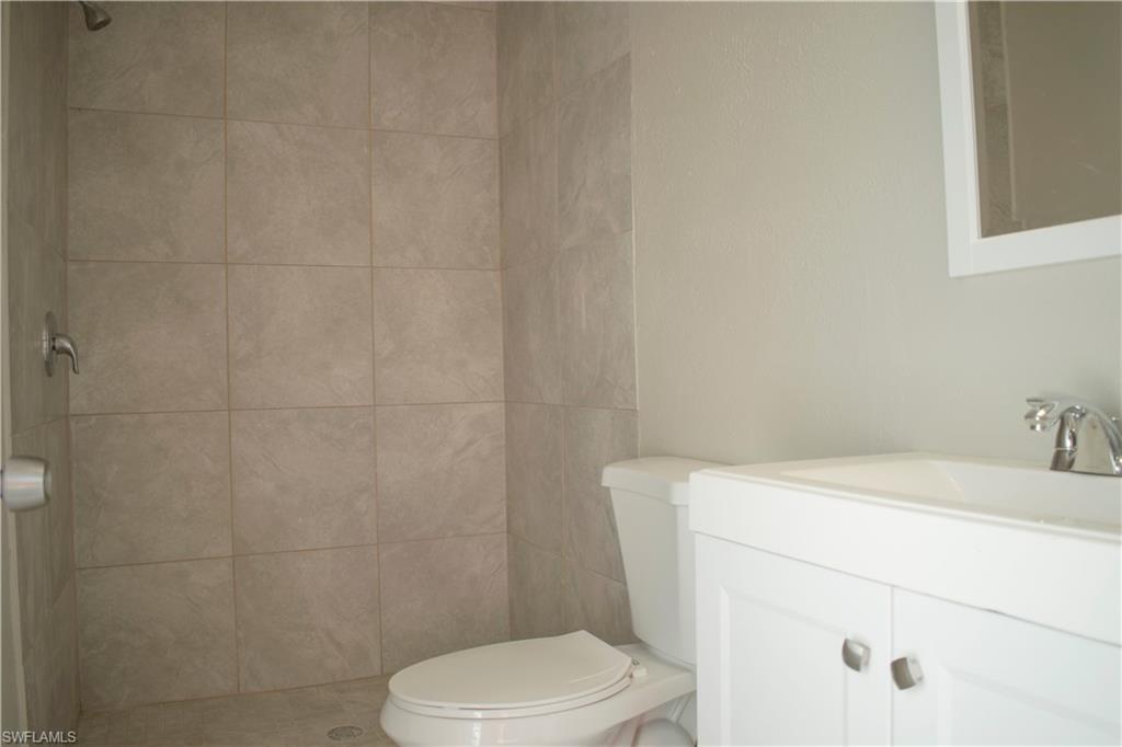 FORT MYERS SHORES - Residential