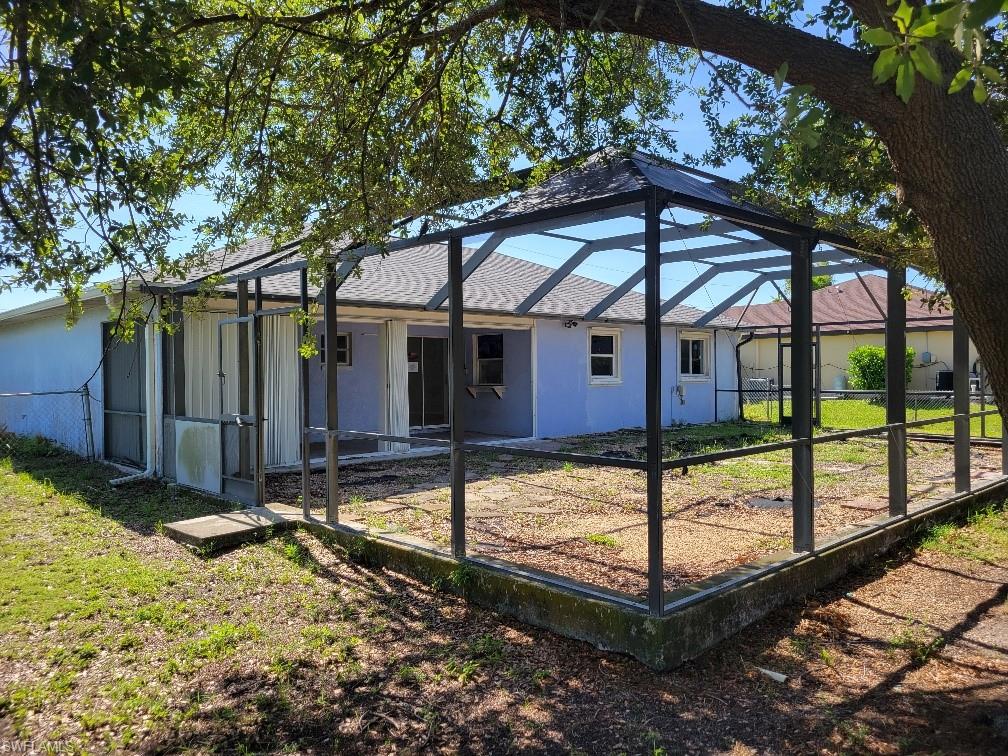 CAPE CORAL - Residential
