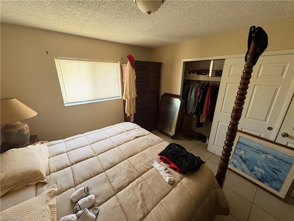 SAN CARLOS PARK - Residential Income