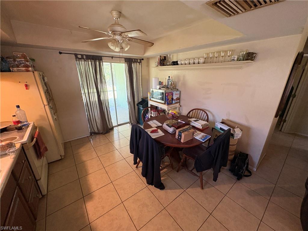 SAN CARLOS PARK - Residential Income