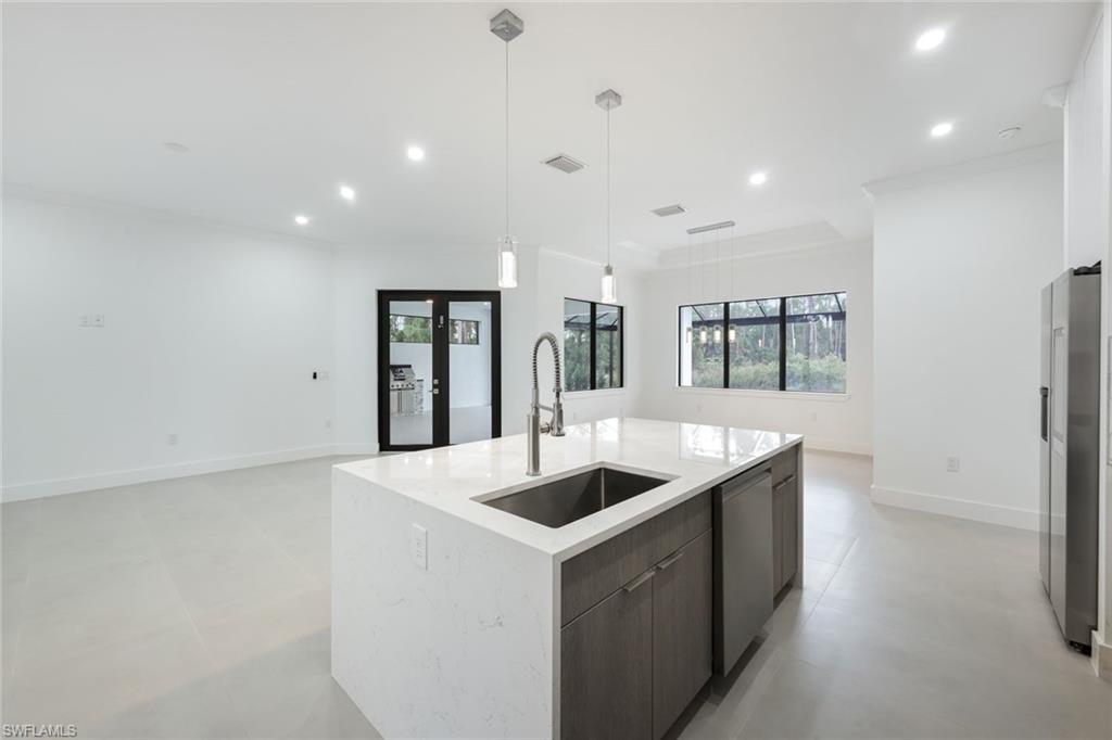 GOLDEN GATE ESTATES - Residential