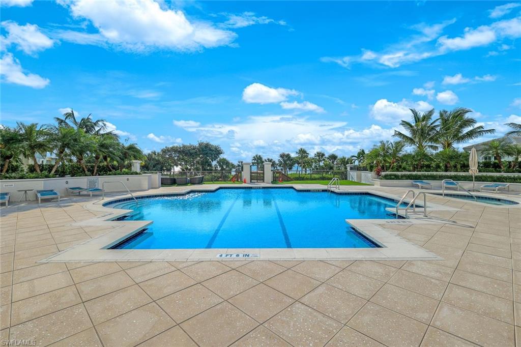 BILTMORE AT BAY COLONY - Residential