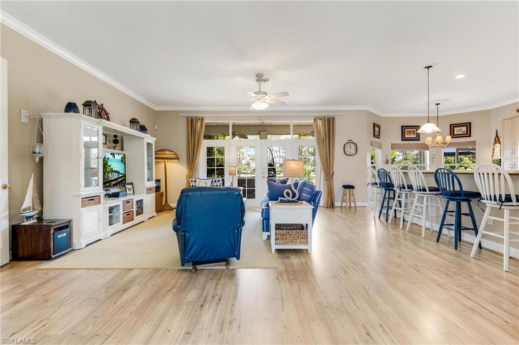 VILLAGE OF INDIAN CREEK - Residential