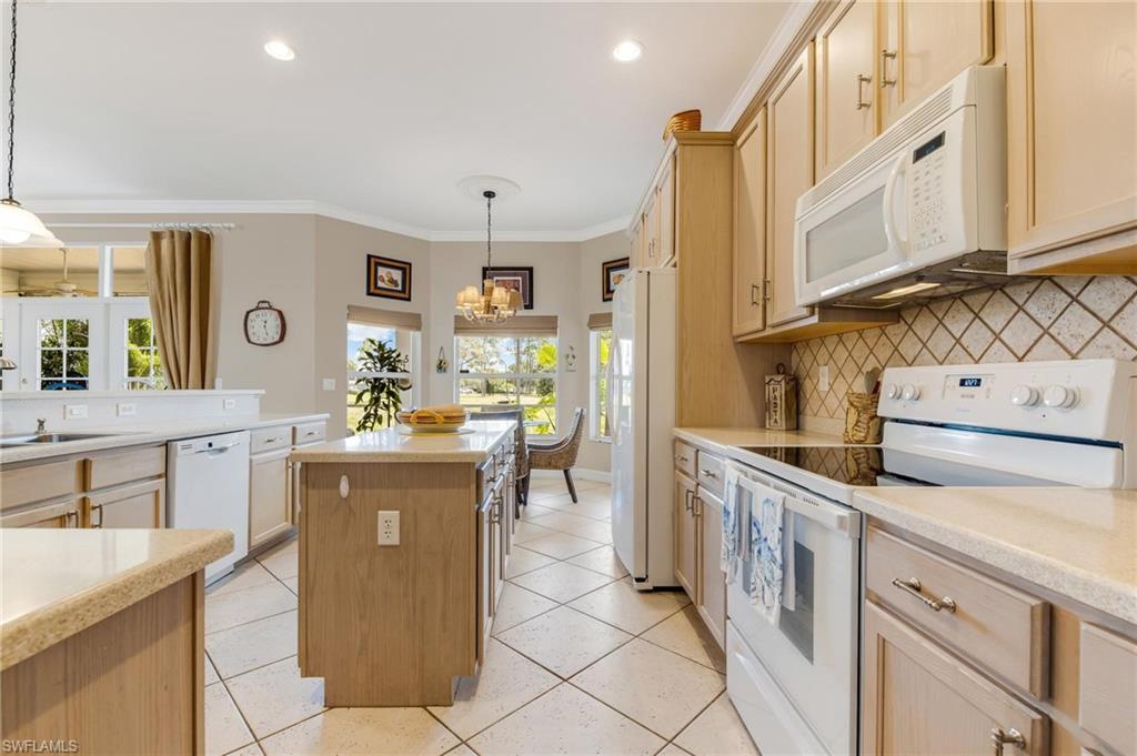 VILLAGE OF INDIAN CREEK - Residential