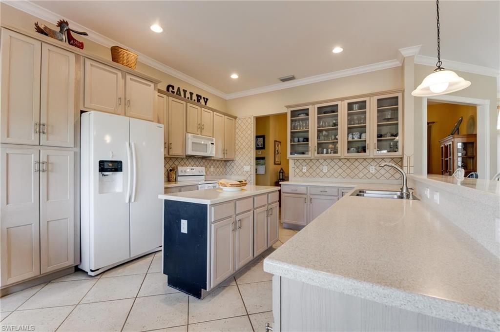 VILLAGE OF INDIAN CREEK - Residential