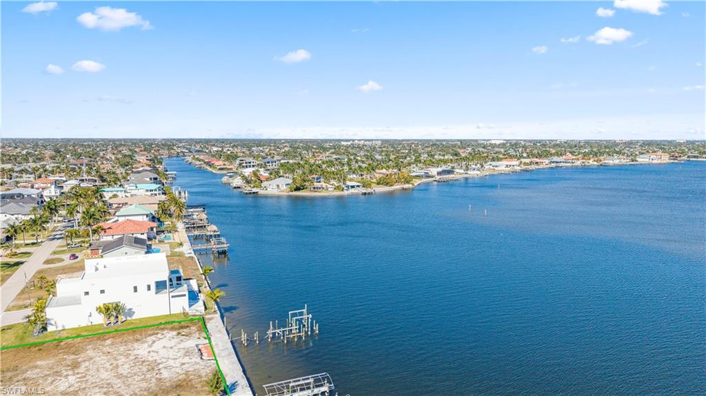 CAPE CORAL - Land