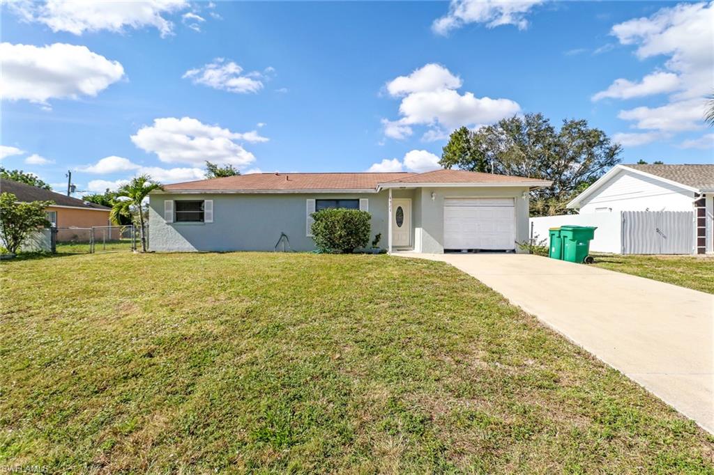 Excellent home larger than average yard! Car access through both sides. Recently painted on the outside and master bedroom. The AC system is 7 months old! The home also has an Aquakleen water system which makes the water smooth and clean. Recently updated master bath! Do not miss out on this excellent opportunity and priced to sell! Schedule your showing today!