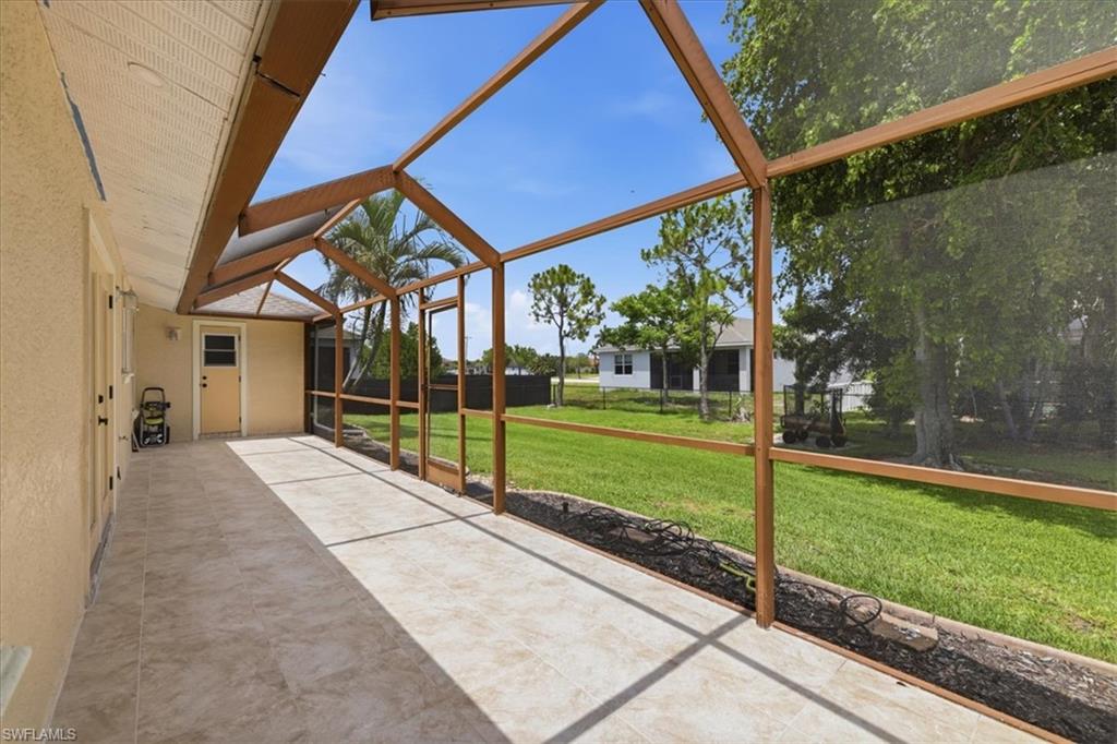CAPE CORAL - Residential