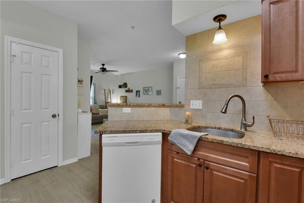 THE TIDES AT PELICAN LANDING - Residential