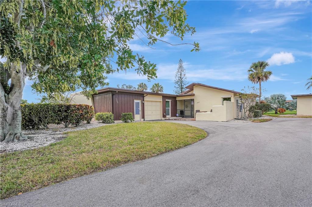 LAKEWOOD VILLAS - Residential