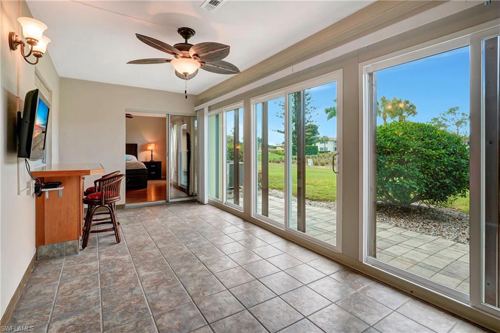LAKEWOOD VILLAS - Residential