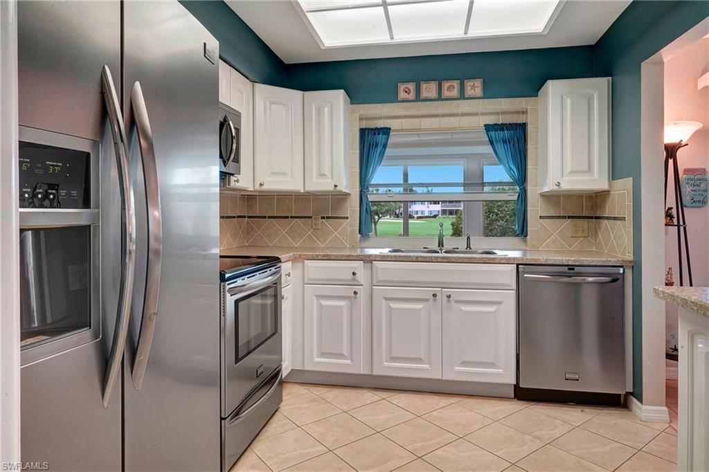 LAKEWOOD VILLAS - Residential
