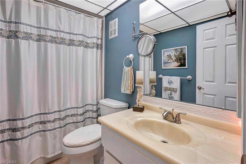 LAKEWOOD VILLAS - Residential
