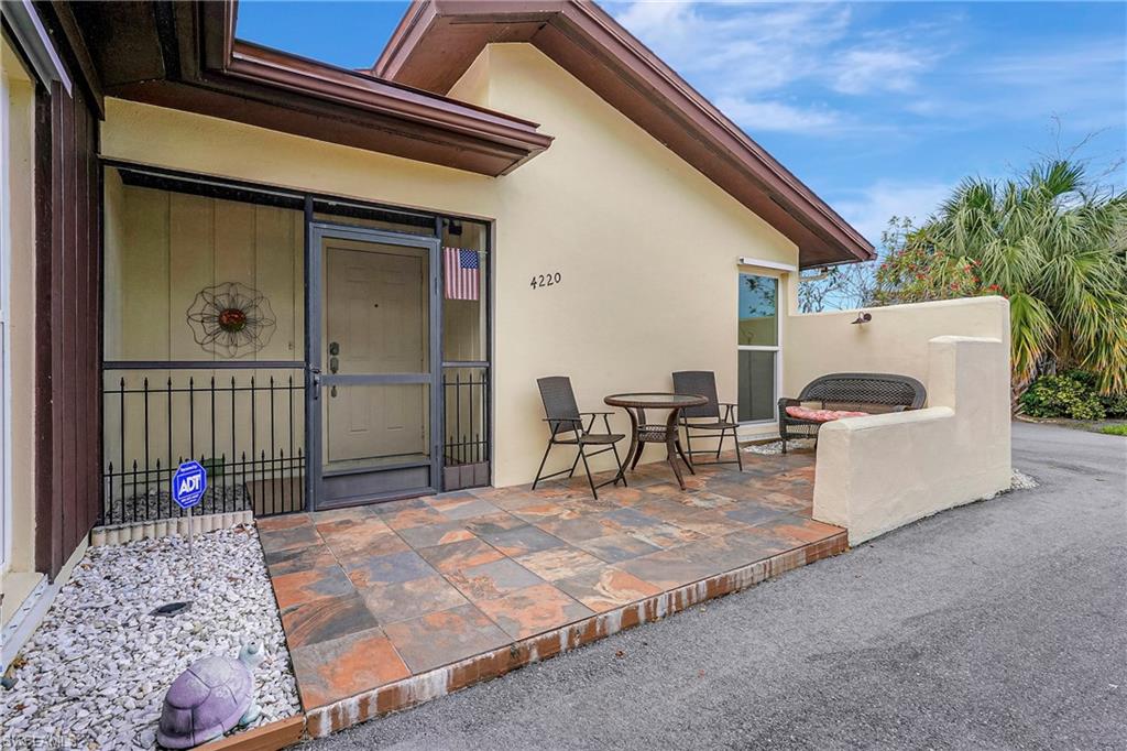 LAKEWOOD VILLAS - Residential