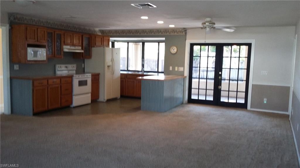 FORT MYERS SHORES - Residential