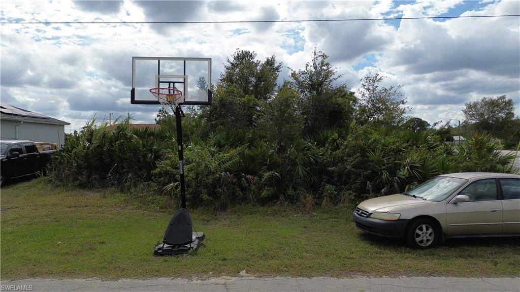 LEHIGH ACRES - Land