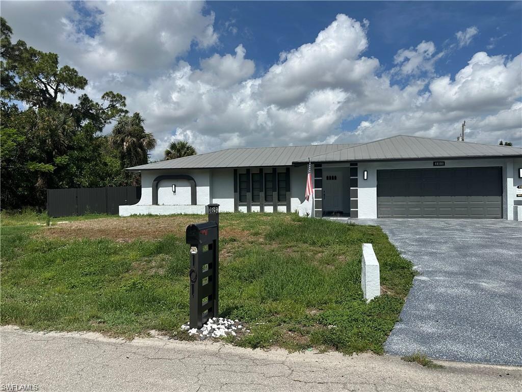 COUNTRY CLUB ESTATES - Residential Lease