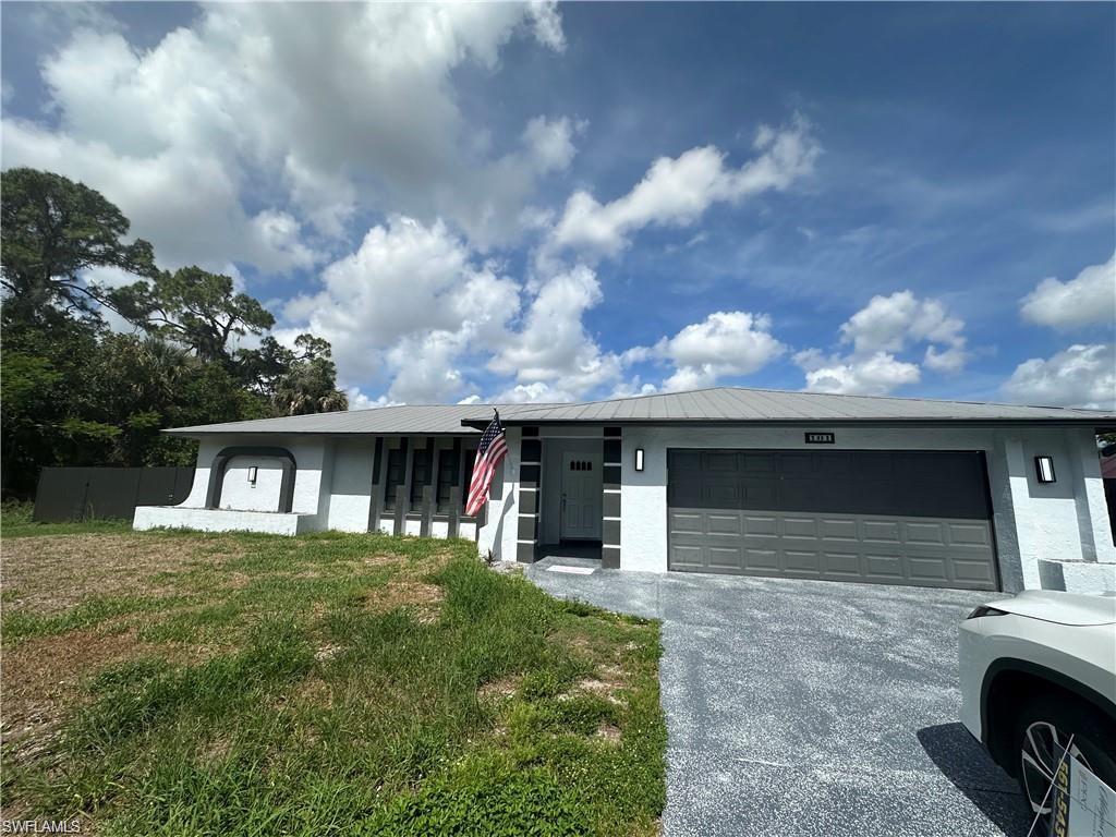 COUNTRY CLUB ESTATES - Residential Lease