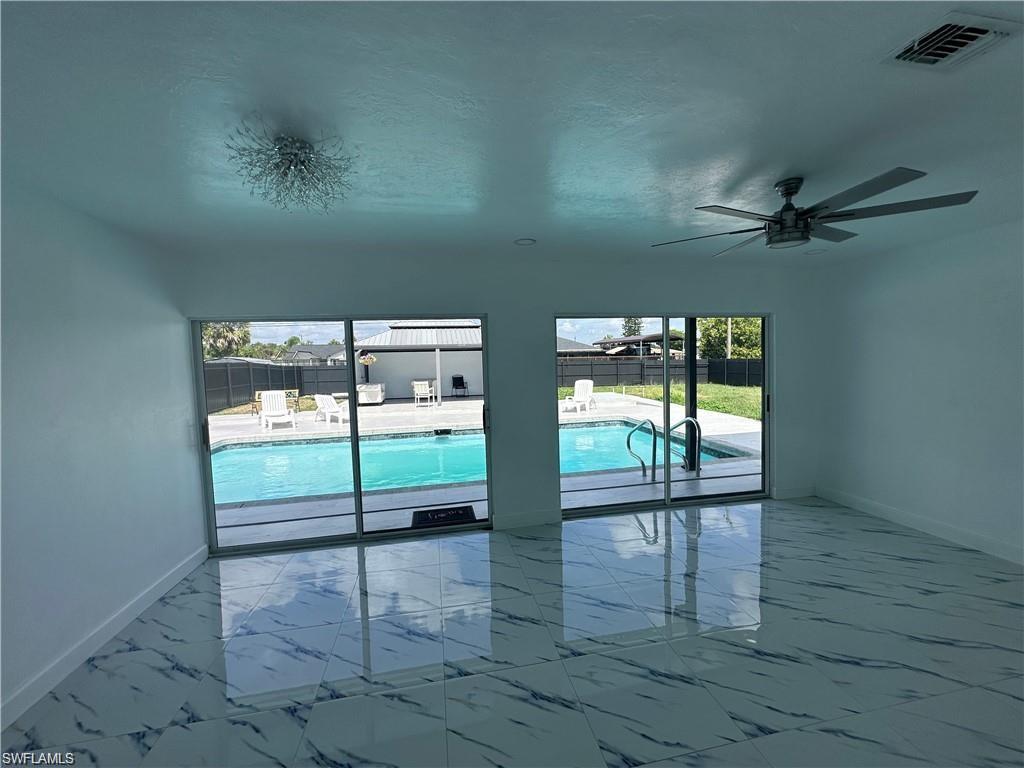 COUNTRY CLUB ESTATES - Residential Lease