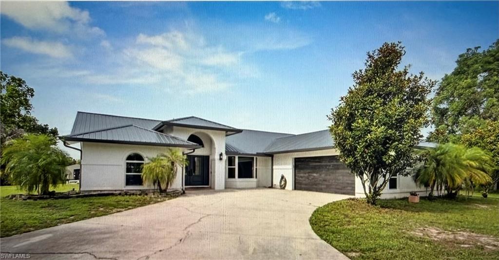 GOLDEN GATE ESTATES - Residential
