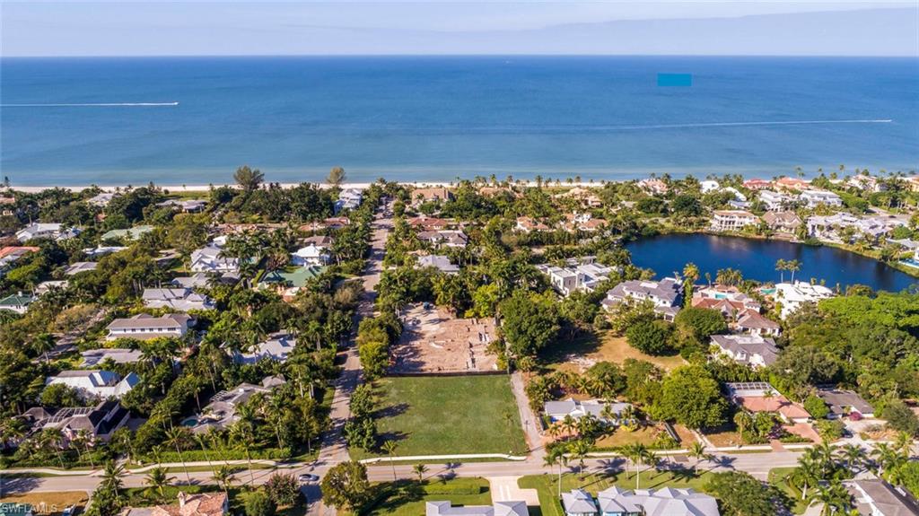OLDE NAPLES - Land