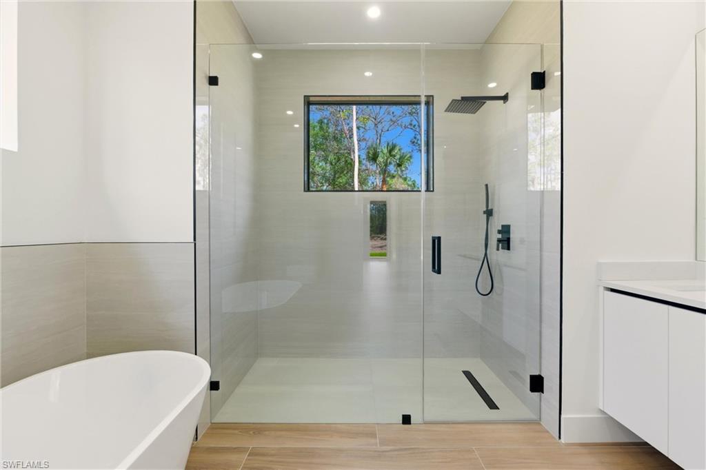 GOLDEN GATE ESTATES - Residential Lease