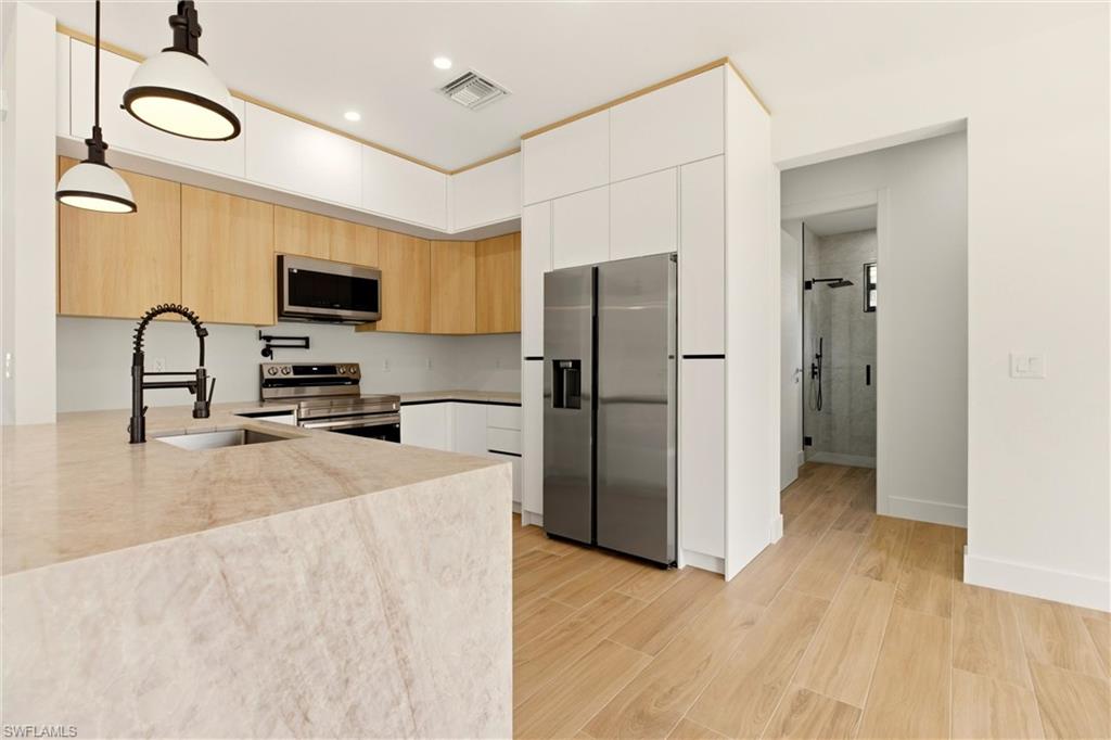 GOLDEN GATE ESTATES - Residential Lease