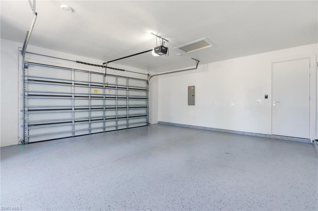 GOLDEN GATE ESTATES - Residential Lease