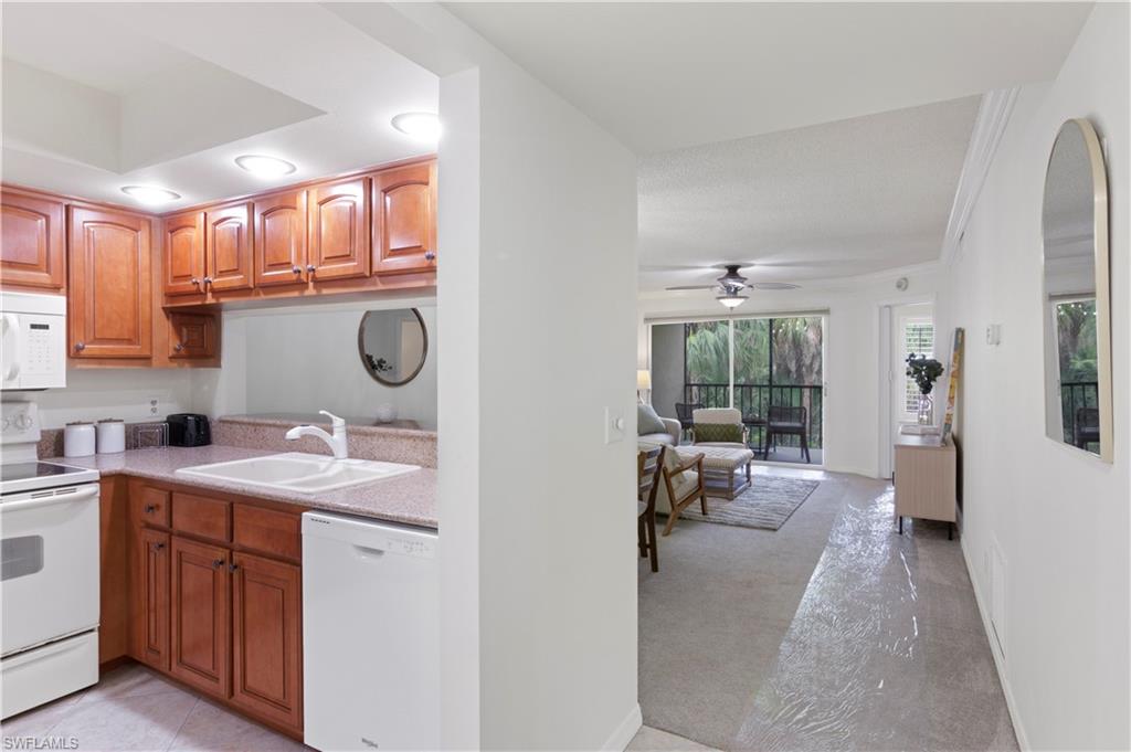 PARKSIDE CONDO - Residential Lease