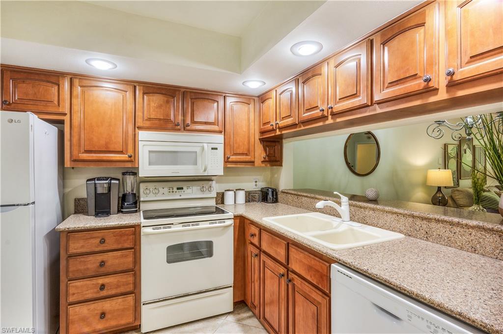 PARKSIDE CONDO - Residential Lease