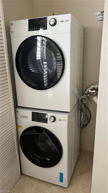 PARKSIDE CONDO - Residential Lease
